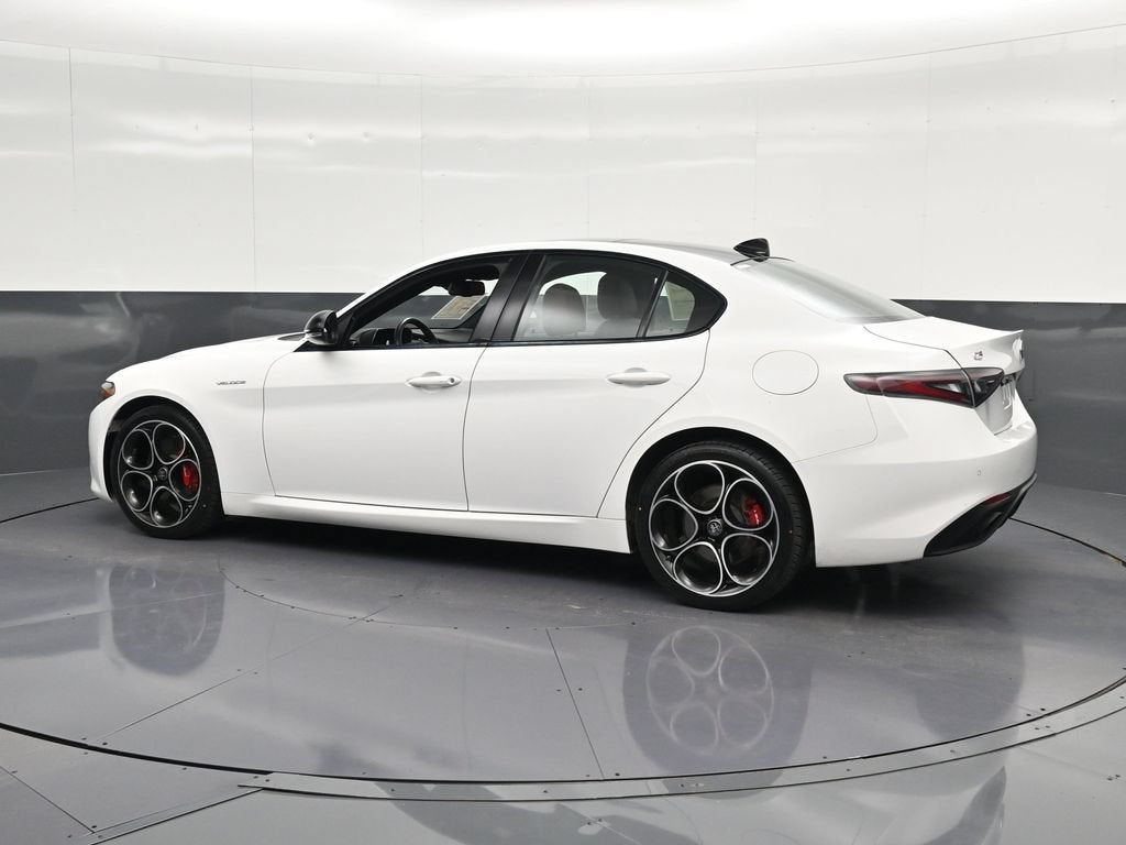 2025 Alfa Romeo Giulia Base