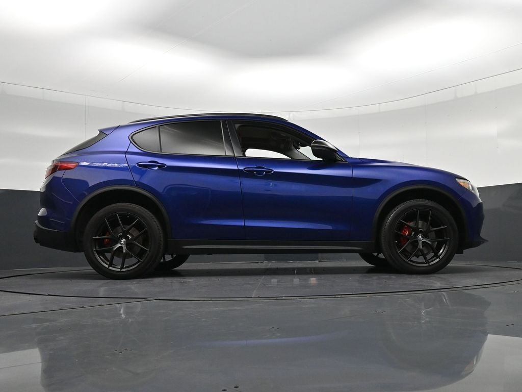 2020 Alfa Romeo Stelvio Base