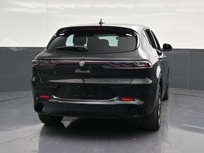 2025 Alfa Romeo Tonale Base